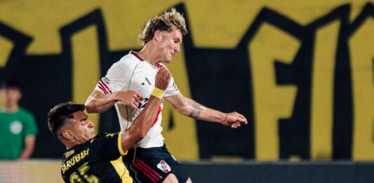 River venció a Peñarol por penales