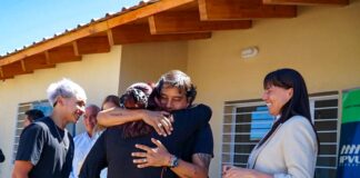 Entregaron cuatro nuevas viviendas en Zapala