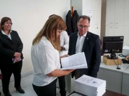 Múltiples allanamientos en Plottier ponen a Bertolini en la lupa