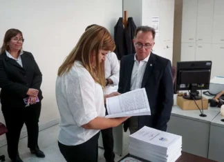 Múltiples allanamientos en Plottier ponen a Bertolini en la lupa