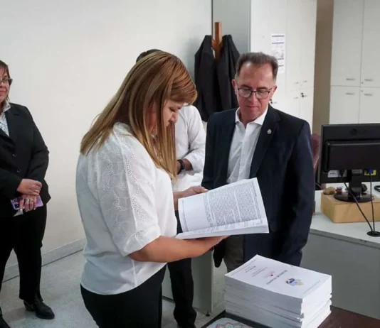 Múltiples allanamientos en Plottier ponen a Bertolini en la lupa