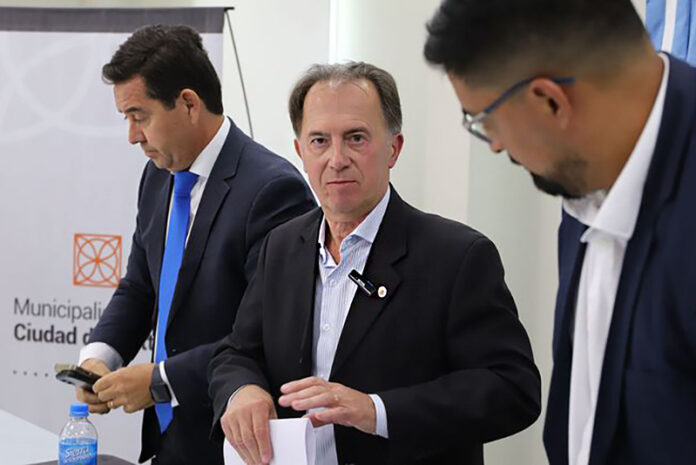 Bertolini en conferencia Plottier foto web