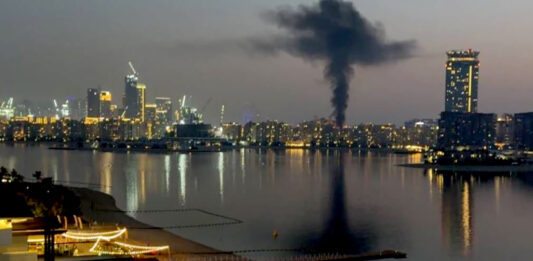 Ataques a Emiratos Arabes dejaron un muerto y once heridos