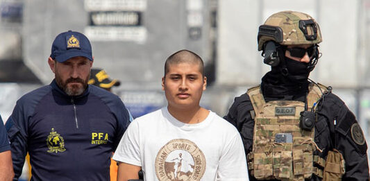 Indagan a Pequeño J por el triple crimen