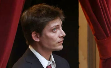 Santiago Caputo dice que se irá solo si Milei lo echa