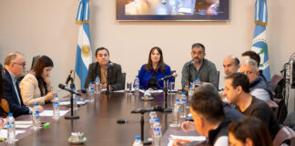 El acuerdo del GNL va por un tubo, pero los gremios dudan
