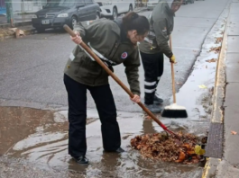 Municipio trabaja en el desagote de calles obstruidas