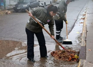 Municipio trabaja en el desagote de calles obstruidas