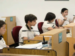 Jóvenes protagonistas. Un día en el Concejo