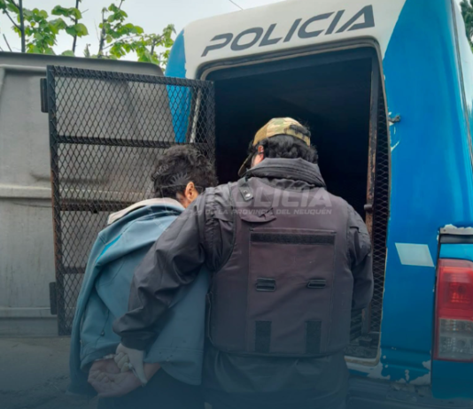 Robó en un local de ropa de Plottier y lo detuvieron